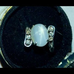 18k white gold Star Sapphire ring w/ Diamonds